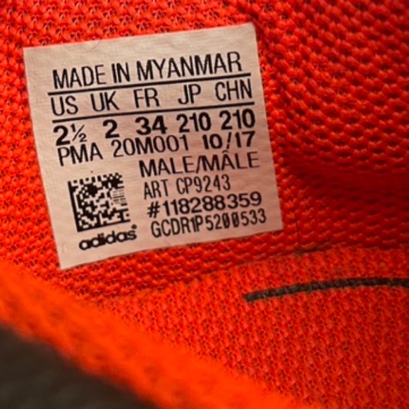 ADIDAS Flexible Ground Predator 18.4 (unisex-child) Soccer Cleats / Shoes - Picture 4 of 12